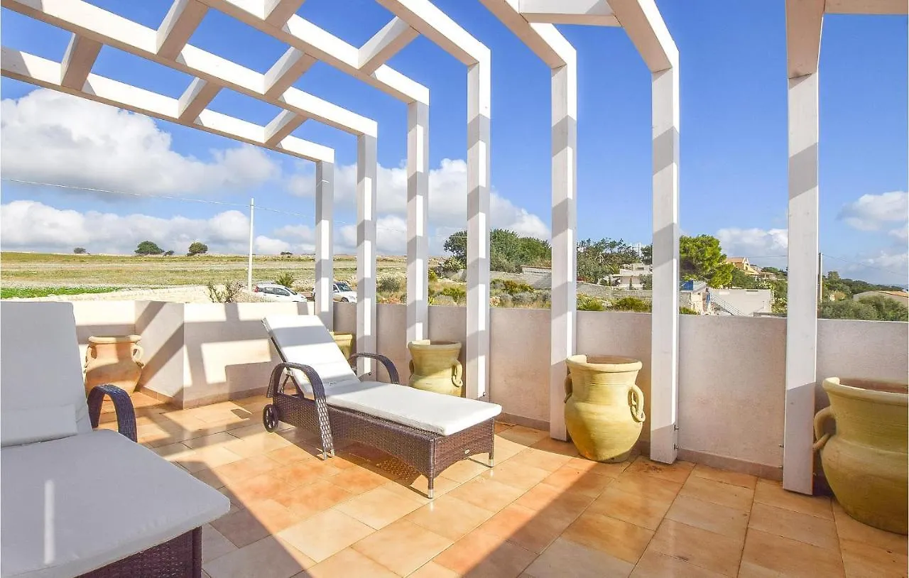 Cozy Home In Ragusa With Outdoor Swimming Pool