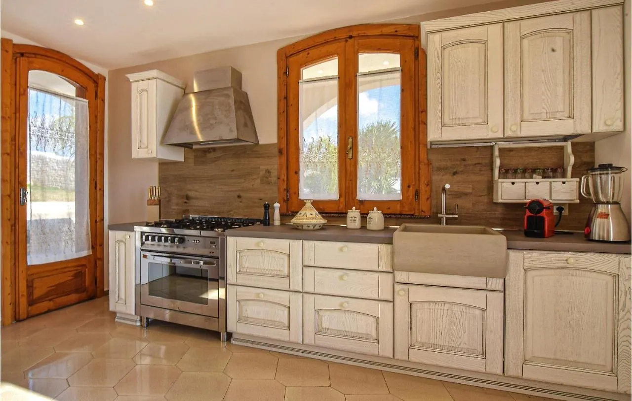 Cozy Home In Ragusa With Outdoor Swimming Pool