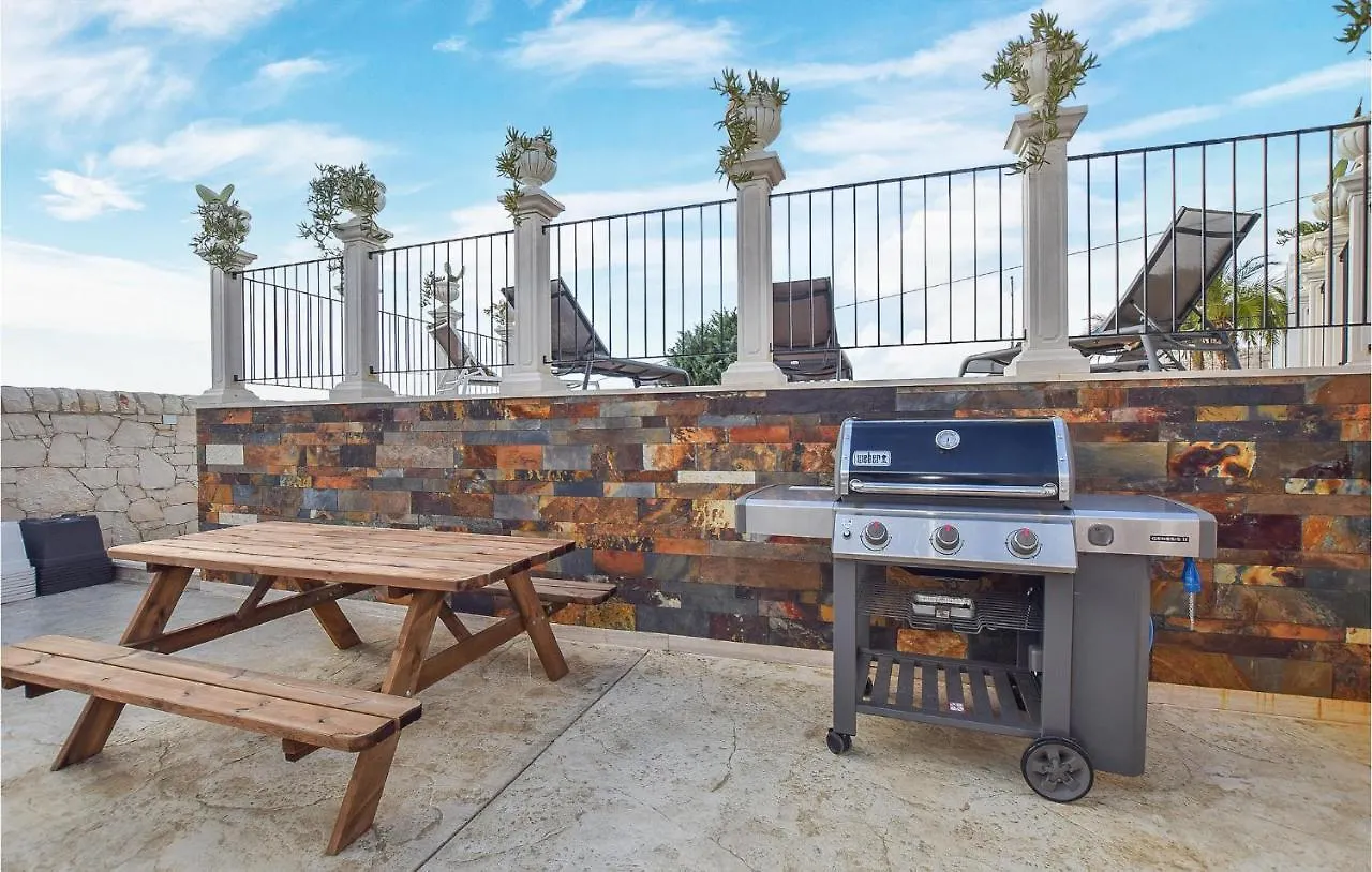 Cozy Home In Ragusa With Outdoor Swimming Pool イタリア